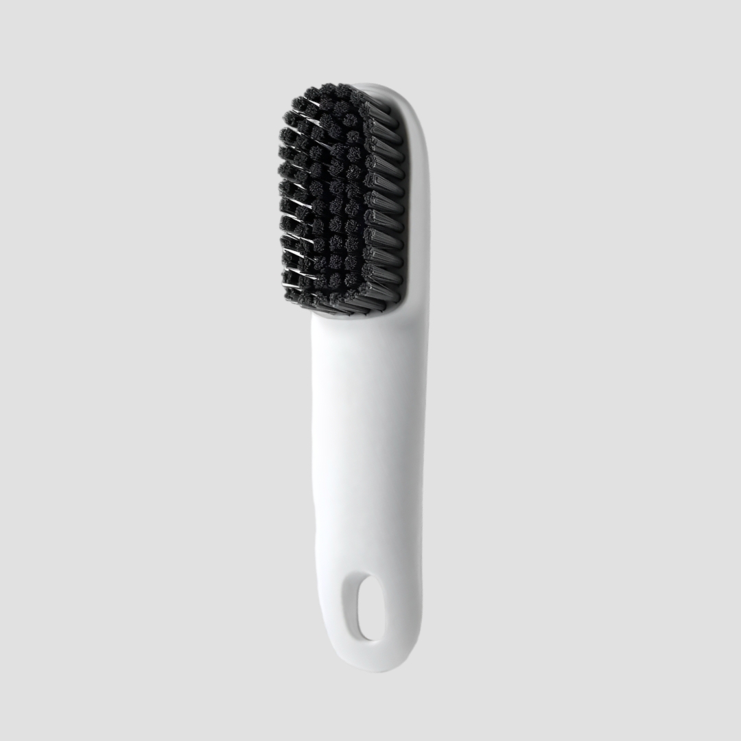 SHOE BRUSH